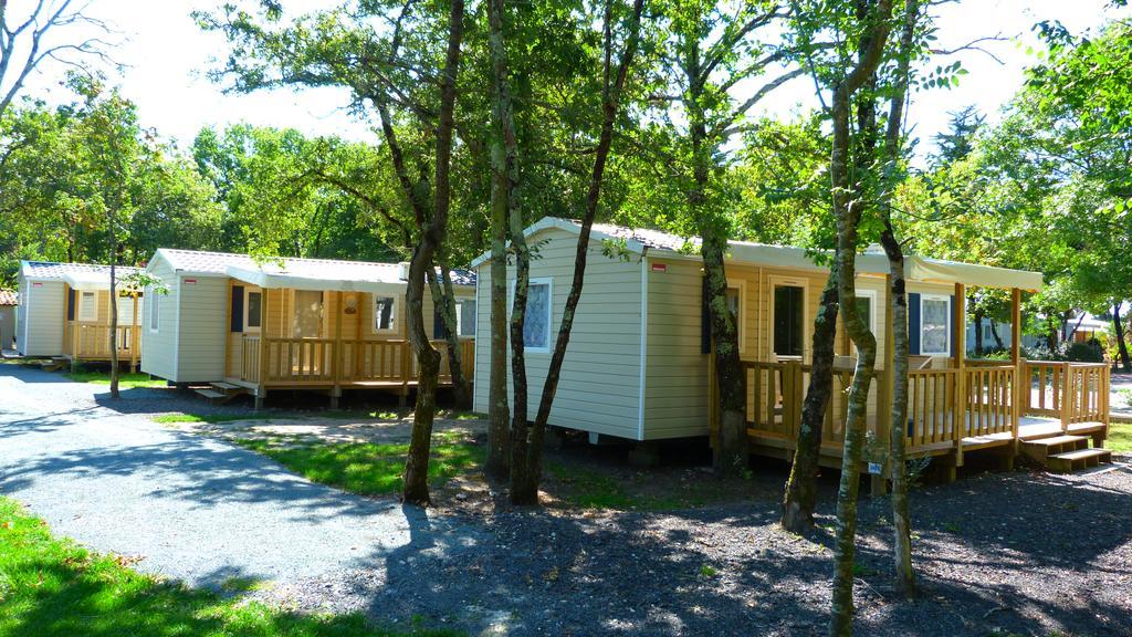 Camping La Maurie Foulerot Стая снимка