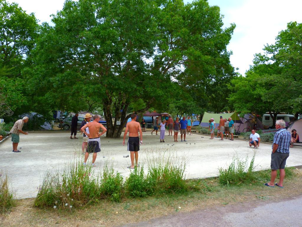 Camping La Maurie Foulerot Екстериор снимка
